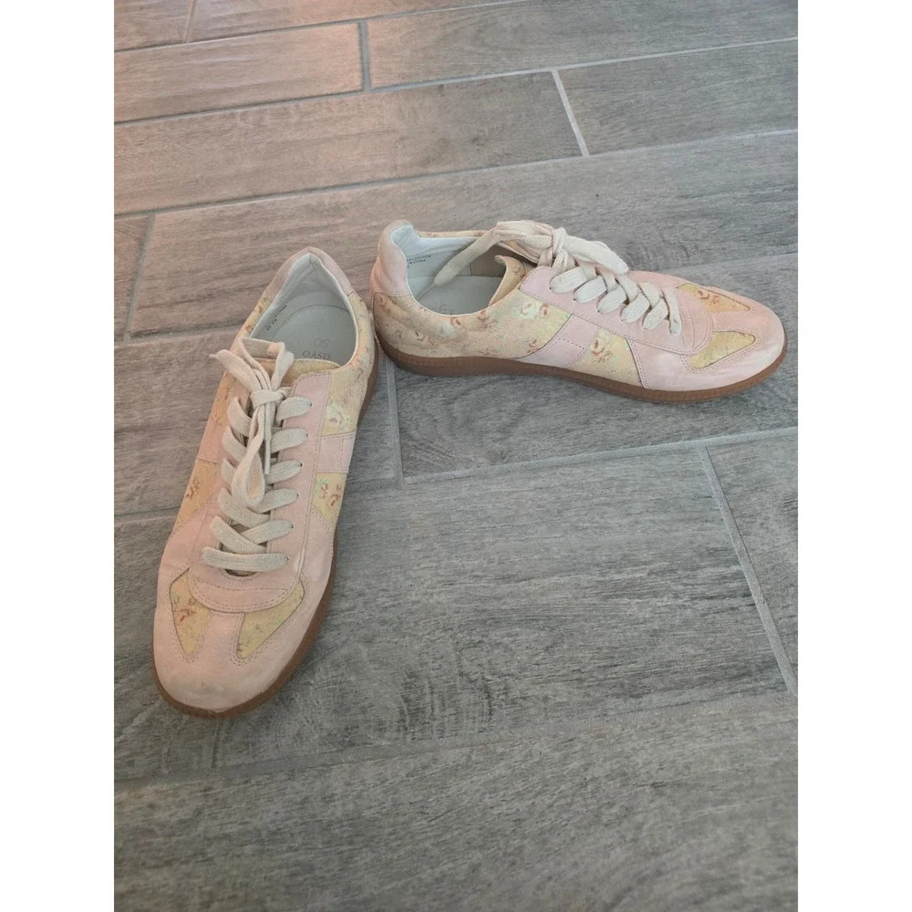 Oasis Society The‎ Noelle Sneakers Floral Pink Lace Women's Athletic Shoes Vegan